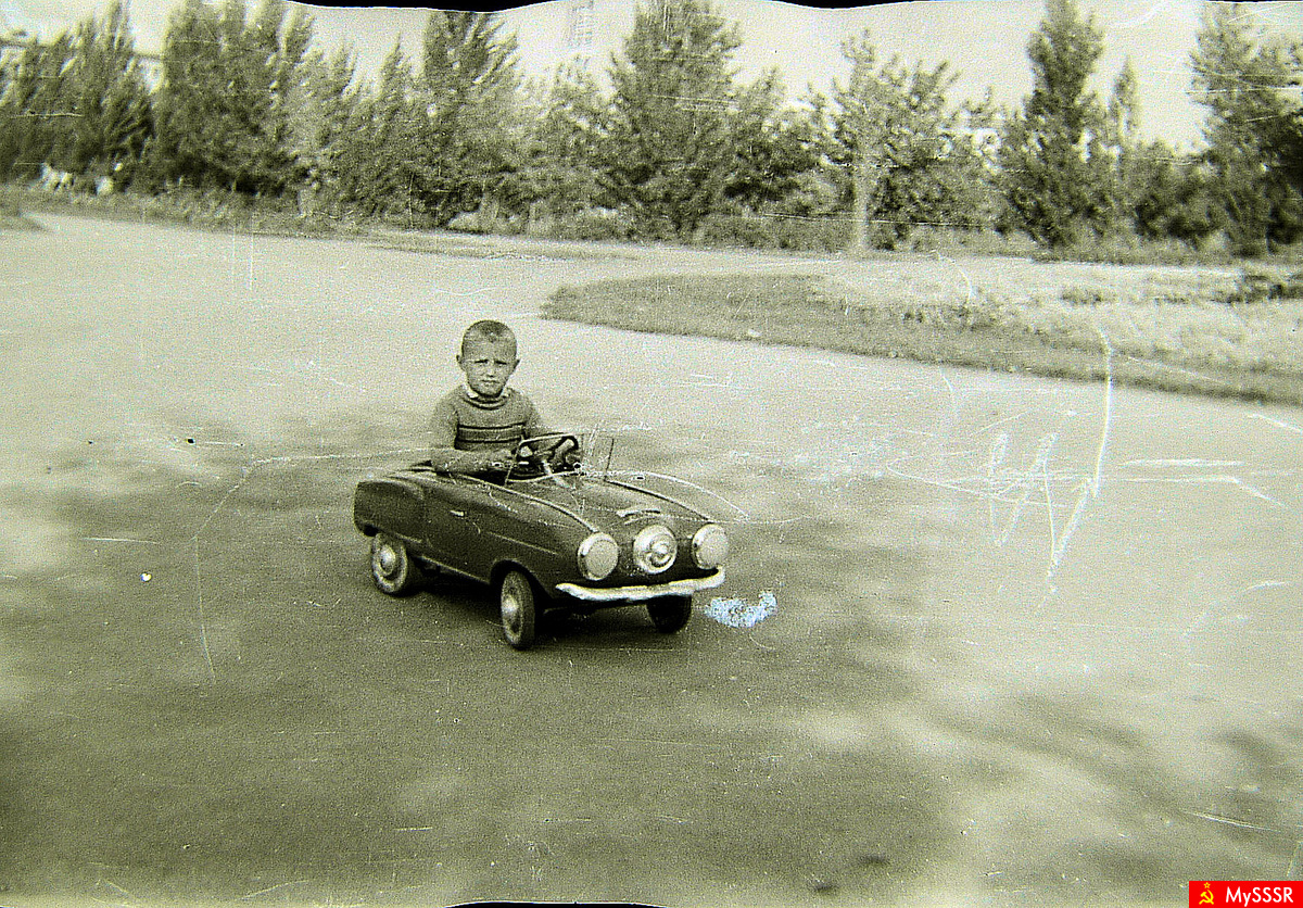 1968  