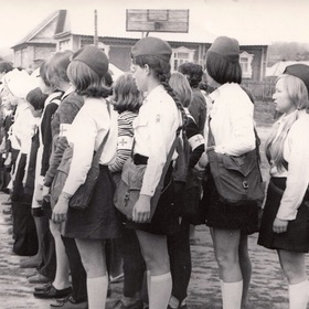 1977  .